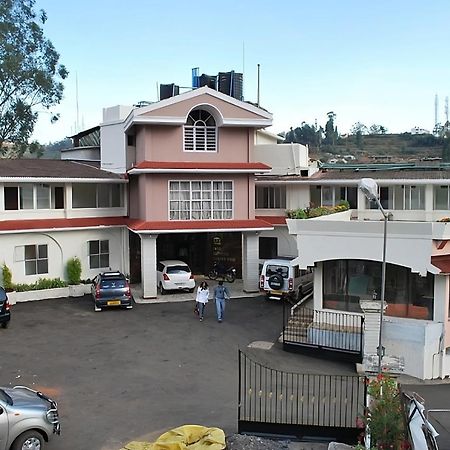 Hotel Sapphire Garden View Ooty Eksteriør billede